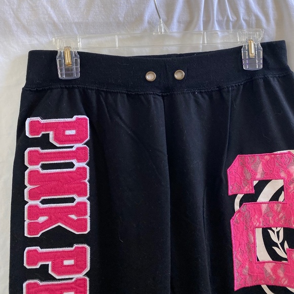 Capri Logger Sweatpants Size: Large - Picture 4 of 9